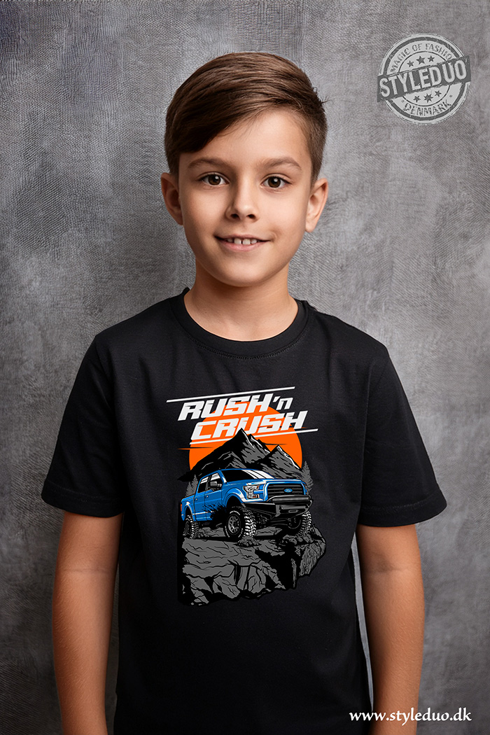 T-shirt, Toyota pickup,