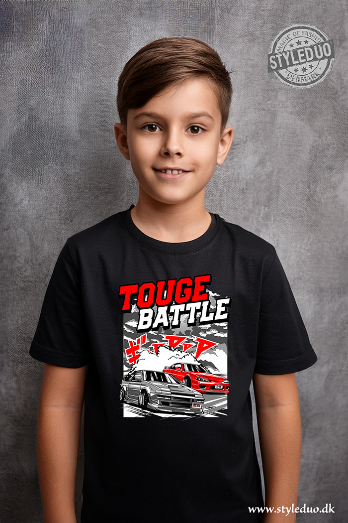 T-shirt, toug batttle, fast cars